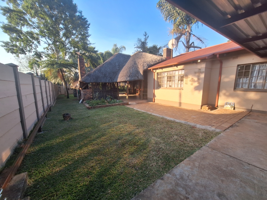 3 Bedroom Property for Sale in Bodorp North West